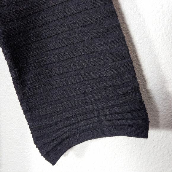 Lane Bryant Textured Knit Keyhole Sleeve Top Black 18/20 Modern Classic - Picture 6 of 11